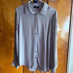 Accordion style sleeve button down